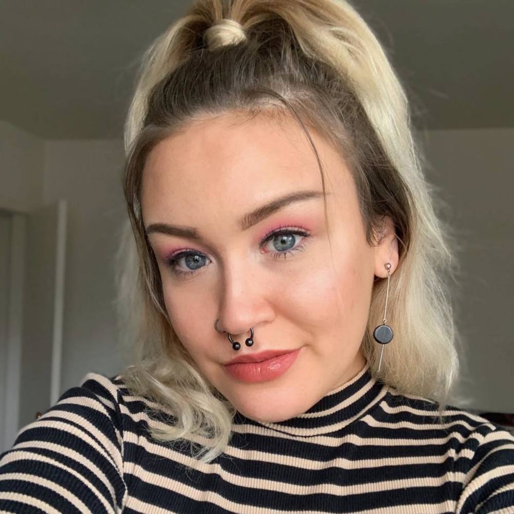 Meet your Posher, Natasha